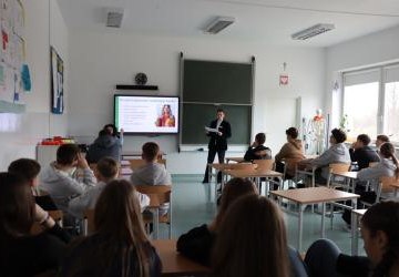 Cyberbezpieczeństwo, czyli jak być bezpiecznym w cyfrowym świecie”  – lekcja z przedstawicielami Banku Spółdzielczego w Limanowej