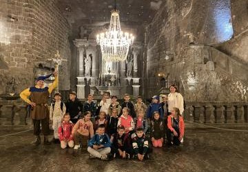 16 czerwca klasa I z wychowawczynią  udała się  do Kopalni Soli w Wieliczce i na zamek w Wiśniczu.